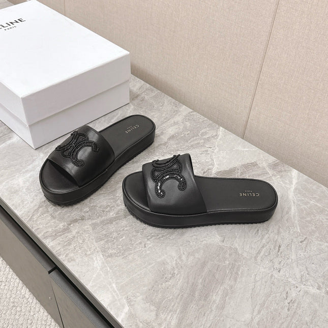 THICK-SOLED SLIDES IN BLACK SMOOTH LAMBSKIN LOGO WITH CRYSTALS
