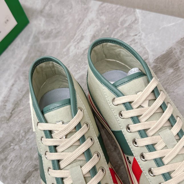 ELIOT SNEAKER IN GREEN PASTEL CANVAS AND CALFSKIN