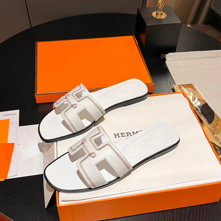 0RAN SANDAL Calfskin White