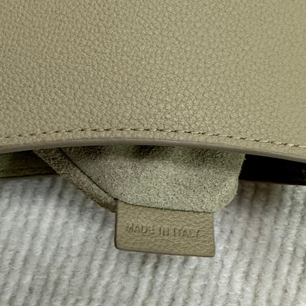 PHONE POUCH HELOISE 19 IN DONKEY BROWN SUPPLE CALFSKIN