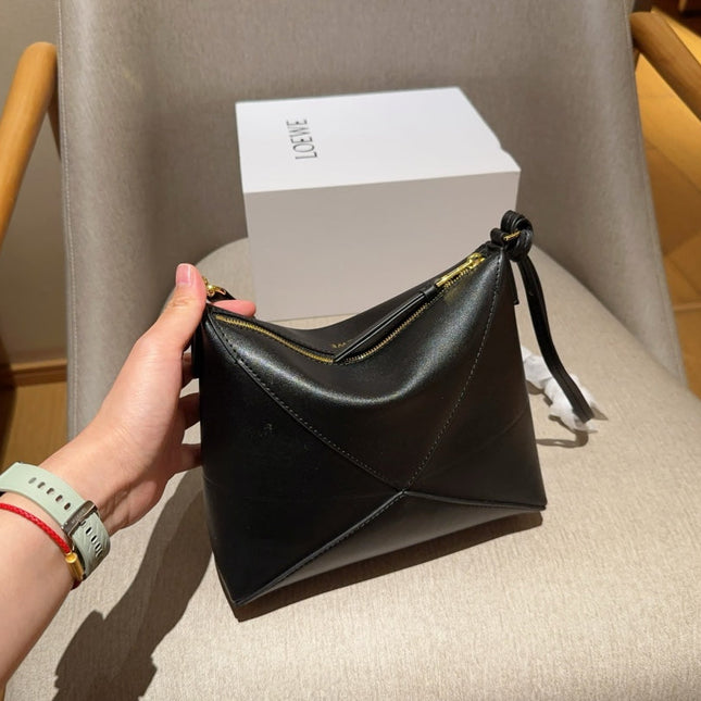 LOE 22 PUZZLE FOLD POUCH IN BLACK NAPPA CALFSKIN