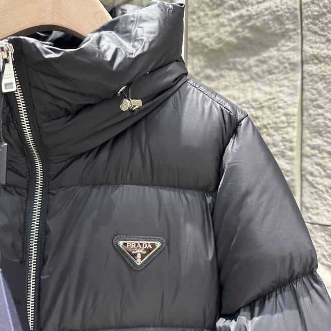 PRADA 25S MEDIUM-LENGTH GOOSE DOWN COAT 223