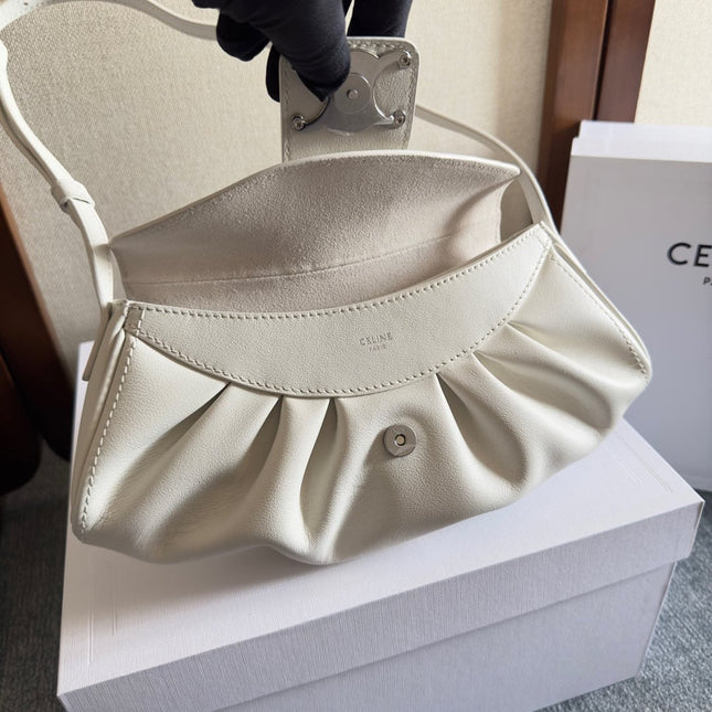 TEEN POLLY 29 IN WHITE CALFSKIN SILVER HARDWARE