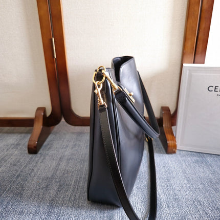 MEDIUM CAMILLE 16 SOFT BAG 36 BLACK IN SMOOTH CALFSKIN