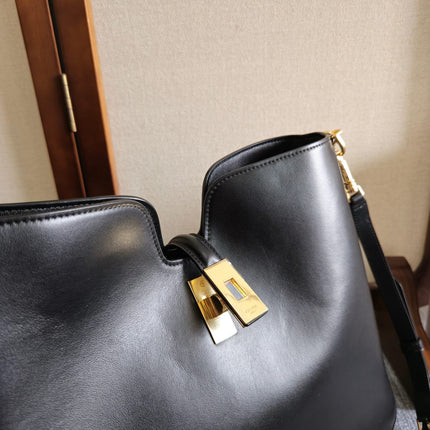 MEDIUM CAMILLE 16 SOFT BAG 36 BLACK IN SMOOTH CALFSKIN