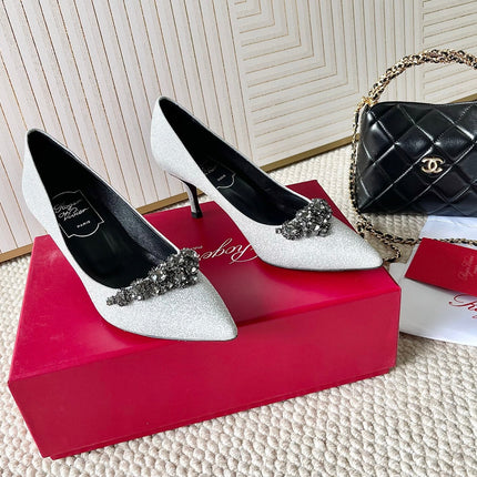 EFFLORESCENCE PUMPS IN SILVER GLITTER FABRIC