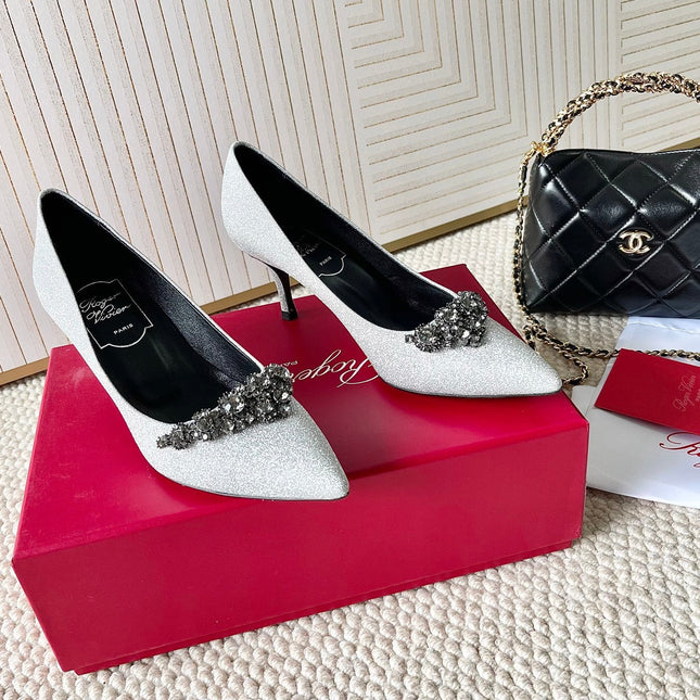 EFFLORESCENCE PUMPS IN SILVER GLITTER FABRIC