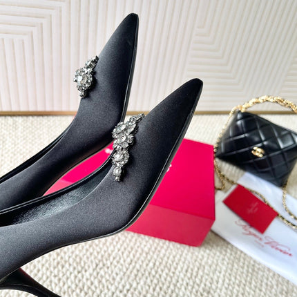 EFFLORESCENCE PUMPS IN BLACK SATIN