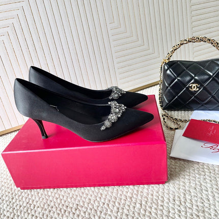 EFFLORESCENCE PUMPS IN BLACK SATIN