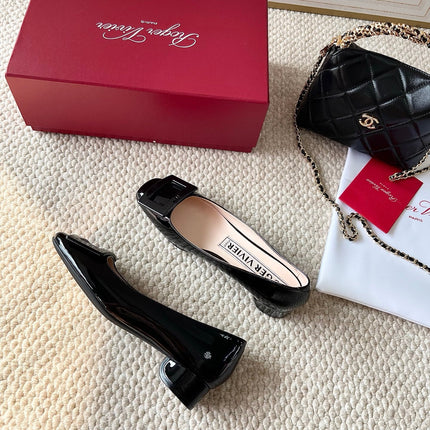 U LOOK BALLERINAS IN BLACK GLOSSY CALFSKIN