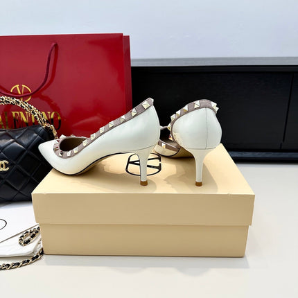 VLTN ROCKSTUD HEELS 25S 60 MM IN WHITE GLOSSY LEATHER
