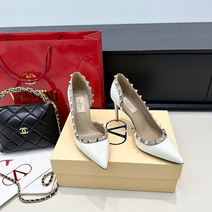 VLTN ROCKSTUD HEELS 25S 85 MM IN WHITE GLOSSY LEATHER
