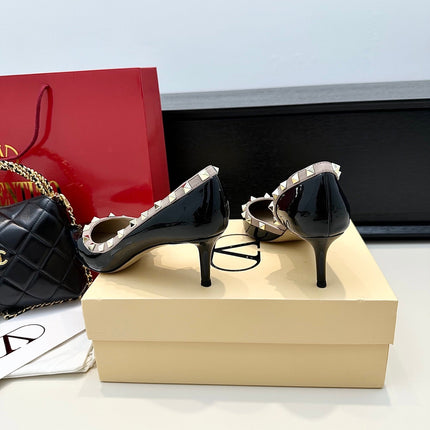 VLTN ROCKSTUD HEELS 25S 60 MM IN BLACK GLOSSY LEATHER