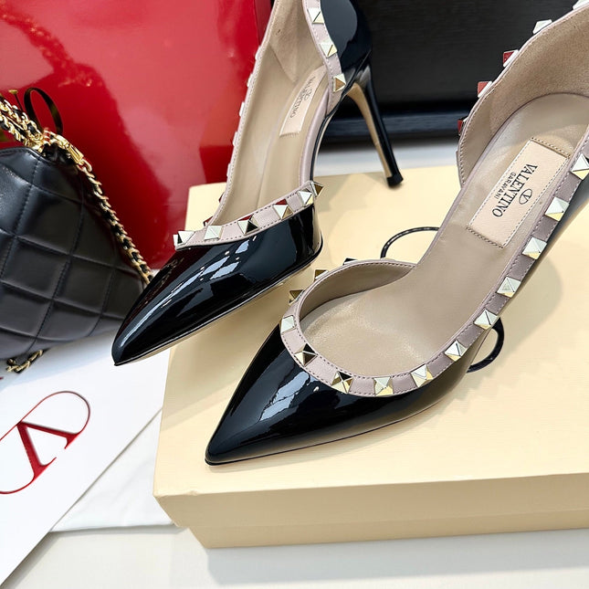 VLTN ROCKSTUD HEELS 25S 85 MM IN BLACK GLOSSY LEATHER
