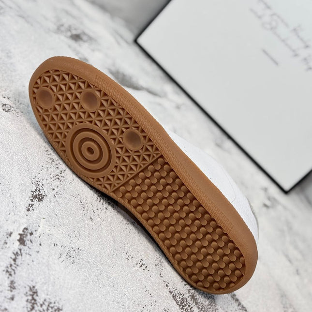 RETRO SNEAKERS IN WHITE LAMBSKIN WITH KNITTED PATTERN