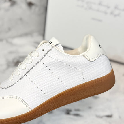RETRO SNEAKERS IN WHITE LAMBSKIN WITH KNITTED PATTERN