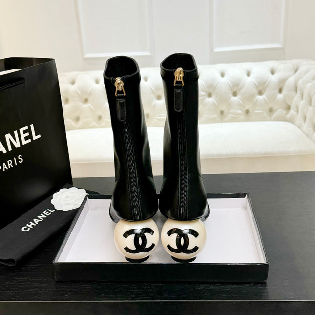 CC PEARL BOOTS 65MM IN BLACK CALFSKIN