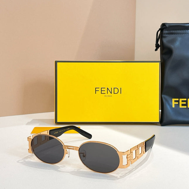 FIRST CRYSTAL OVAL FRAME SUNGLASSES 7067 IN METAL