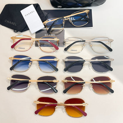 SQUARE SUNGLASSES CH4289Q IN METAL