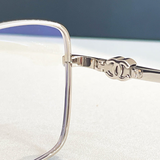 RECTANGULAR SUNGLASSES CH2219 IN METAL