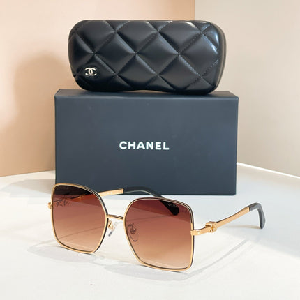 SQUARE SUNGLASSES CH4288Q IN METAL
