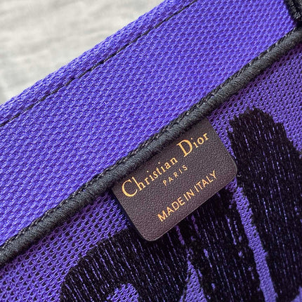 BOOK TOTE 36 IN CERISE RED MIX MINSK PURPLE CANVAS 226510