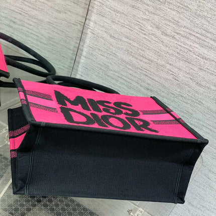 BOOK TOTE 36 IN CERISE RED MIX MINSK PURPLE CANVAS 226510