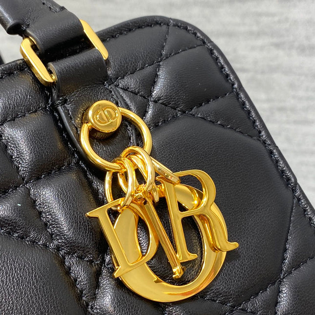 MINI GROOVE BAG 20 IN BLACK MACROCANNAGE LAMBSKIN 226487