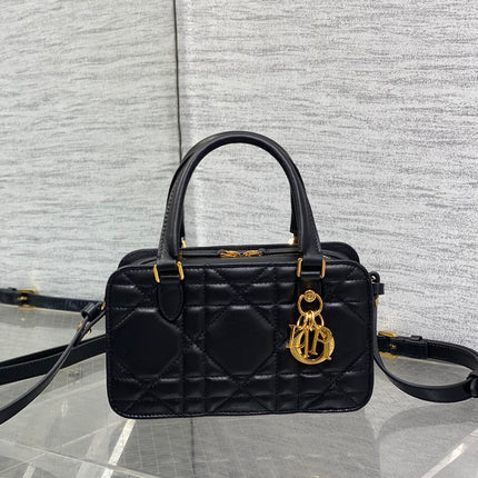 MINI GROOVE BAG 20 IN BLACK MACROCANNAGE LAMBSKIN 226487