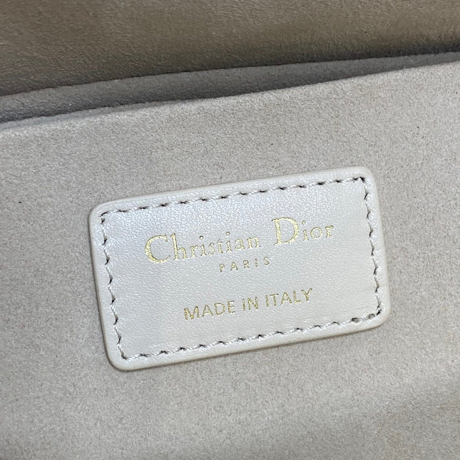 DIOR 25S MEDIUM LADY D-JOY 26 IN BEIGE LAMBSKIN GOLD HARDWARE