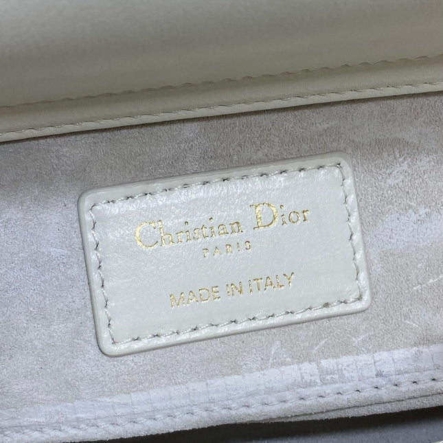 DIOR 25S SMALL LADY D‑JOY BAG 22 IN IVORY CALFSKIN GOLD HARDWARE