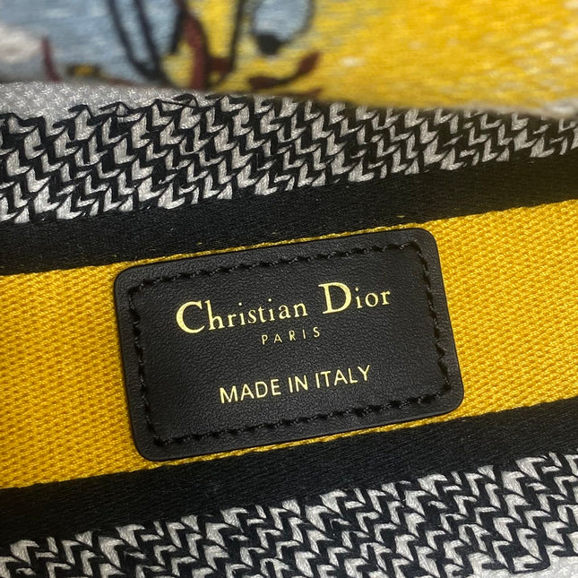 DIOR 25S SMALL LADY D-LITE BAG 24 IN YELLOW CANVAS DIOR CANNES