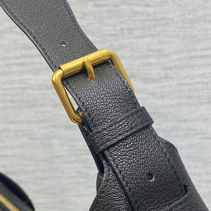 DIOR 25S MEDIUM VOYAGE BAG 28 IN BLACK FLAT MACROCANNAGE GRAINED CALFSKIN