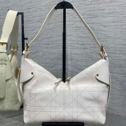 DIOR 25S MEDIUM VOYAGE BAG 28 IN IVORY FLAT MACROCANNAGE GRAINED CALFSKIN