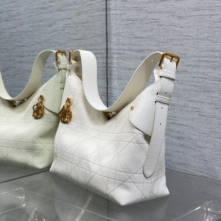 DIOR 25S MEDIUM VOYAGE BAG 28 IN IVORY FLAT MACROCANNAGE GRAINED CALFSKIN