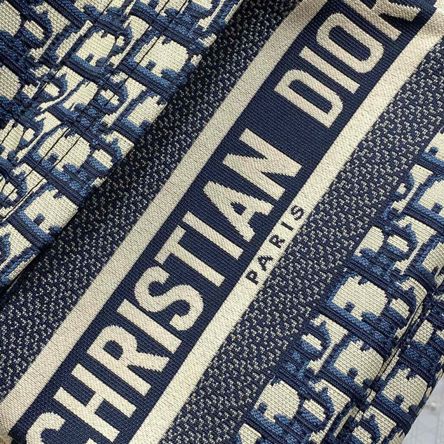 DIOR 25S TRAVEL BACKPACK 31 IN BLUE CANVAS OBLIQUE JACQUARD