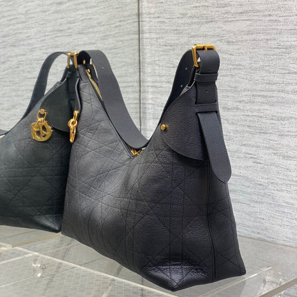 DIOR 25S VOYAGE BAG 34 IN BLACK FLAT MACROCANNAGE GRAINED CALFSKIN