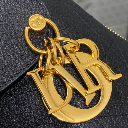 DIOR 25S VOYAGE BAG 34 IN BLACK FLAT MACROCANNAGE GRAINED CALFSKIN