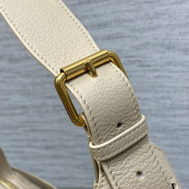 DIOR 25S SMALL VOYAGE BAG 23 IN POWDER BEIGE FLAT MACROCANNAGE GRAINED CALFSKIN