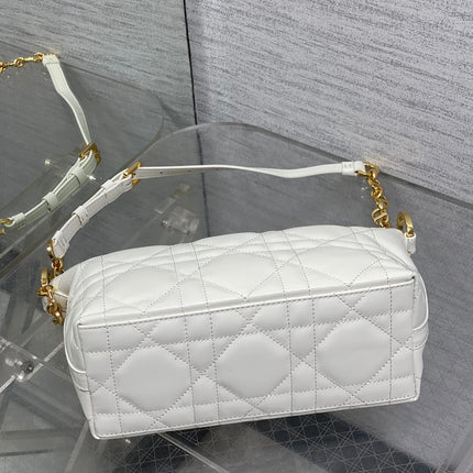 DIOR 25S STAR HOBO BAG 28 IN LATTE MACROCANNAGE CALFSKIN WITH CHAIN