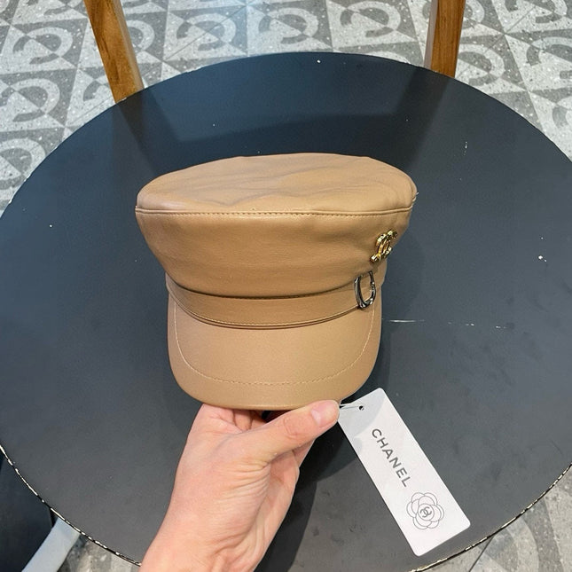 NEWSBOY CAP IN PEANUT BROWN CALFSKIN 421106