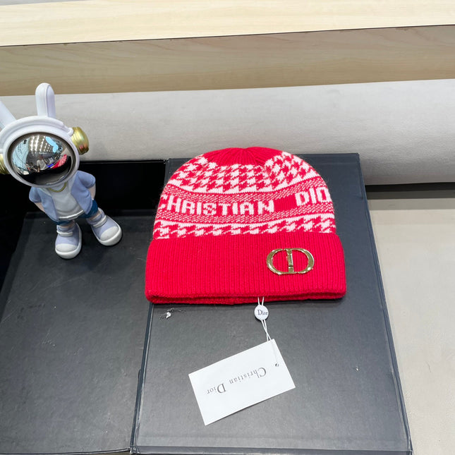 KNITTED BEANIE HAT IN RED CASHMERE WOOL 422478