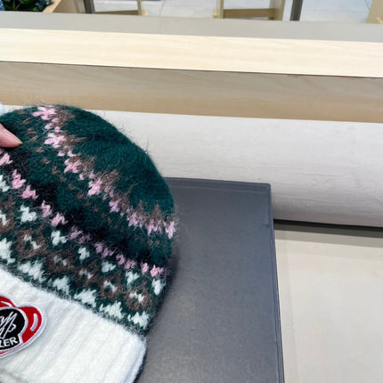 BEANIE HAT IN COLORFUL WOOL 438144