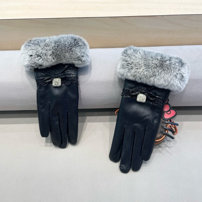 TOUCHSCREEN GLOVES IN BLACK LAMBSKIN AND MINK FUR 460071