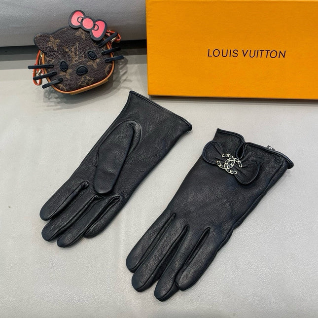 GLOVES IN BLACK LAMBSKIN 462395