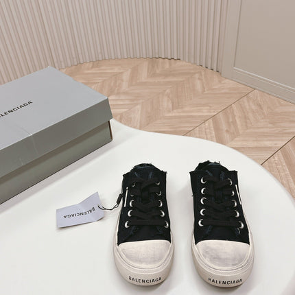 PARIS MULES IN BLACK DESTROYED DENIM AND RUBBER