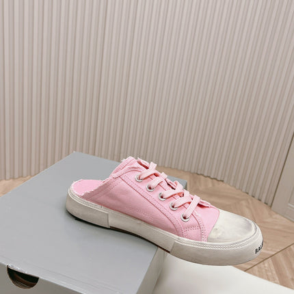 SNEAKER MULES IN PINK CANVAS GRAFFITI LOGO
