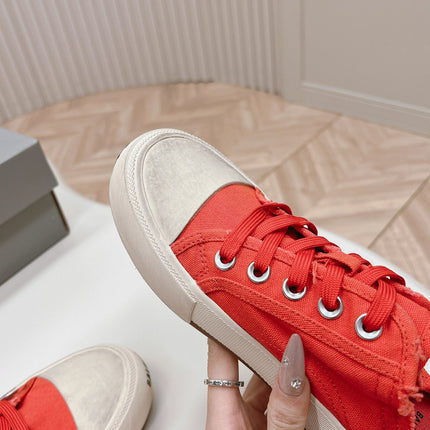 SNEAKER MULES IN RED CANVAS GRAFFITI LOGO