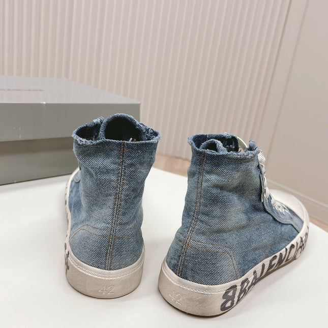 HIGH-TOP SNEAKERS IN BLUE DENIM LOGO PRINT