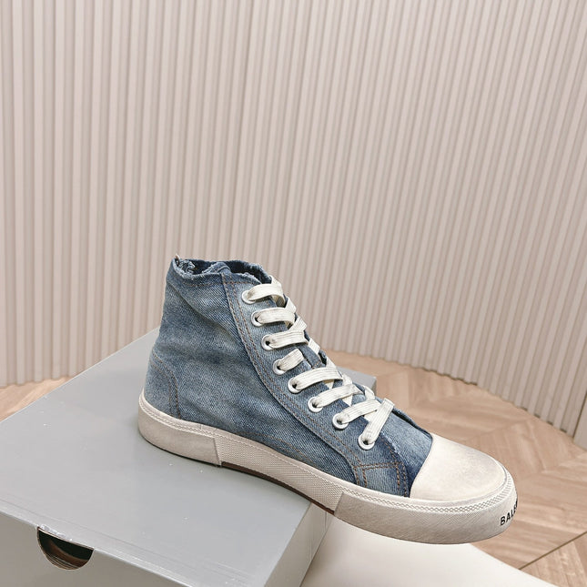 HIGH-TOP SNEAKERS IN BLUE DENIM LOGO PRINT